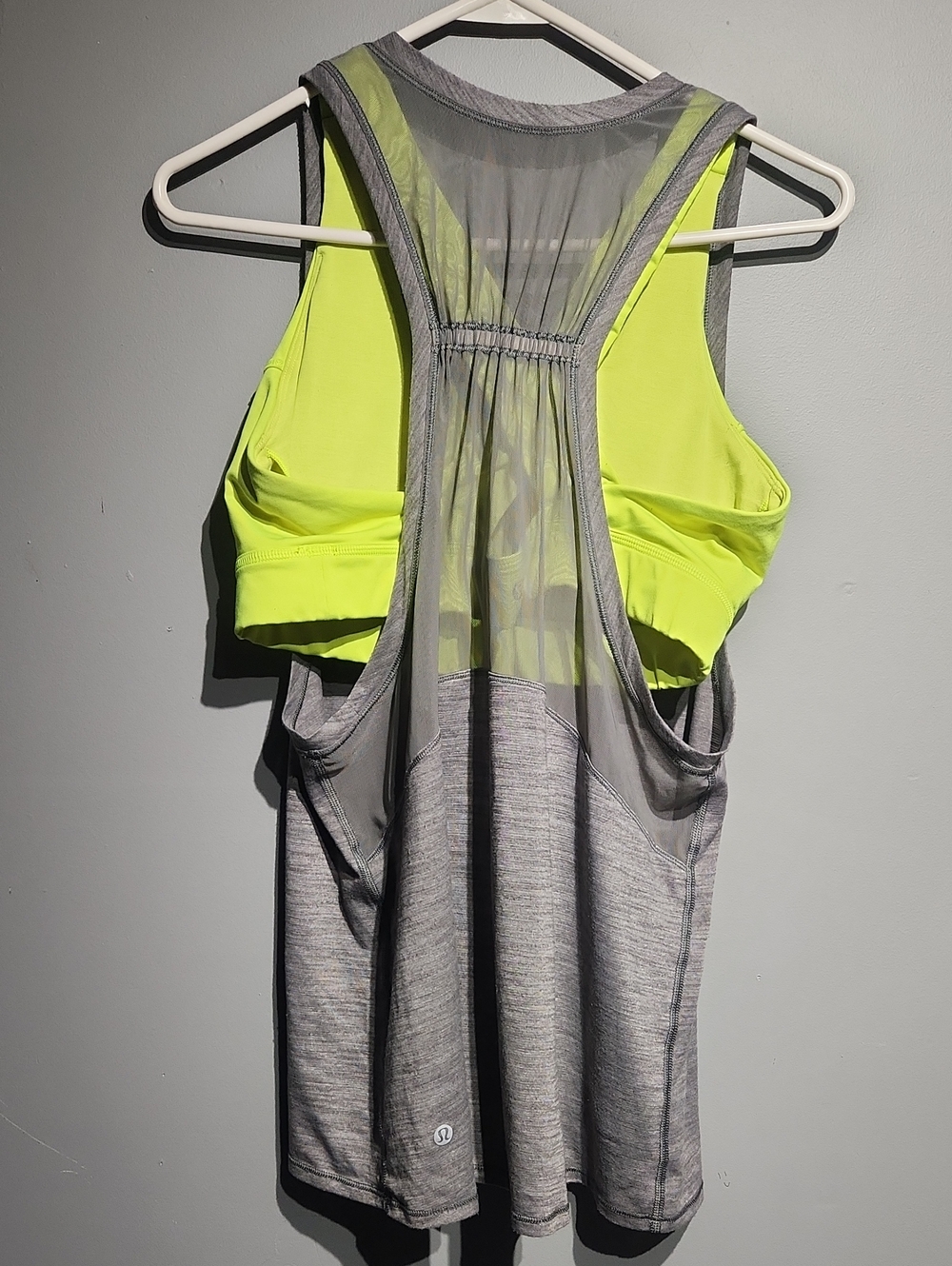 Lululemon Work The Circuit tank top sz 10
